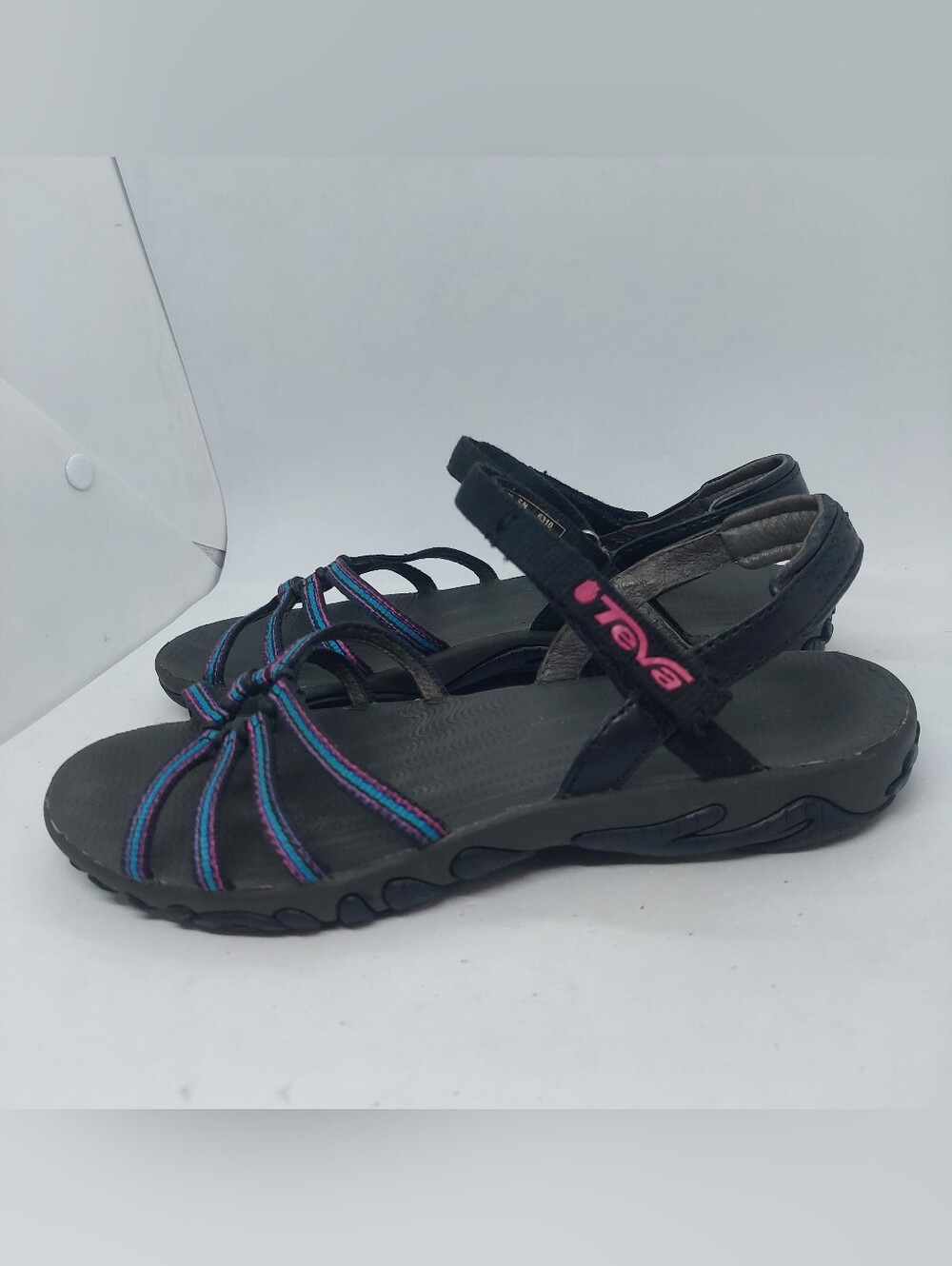 Teva Kayenta Sandals 6310 Womens Sz 6.5 Multicolor Strappy Athletic Hiking Shoes
